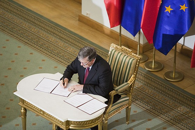 Prezydent podpisał nowelizację UoKP